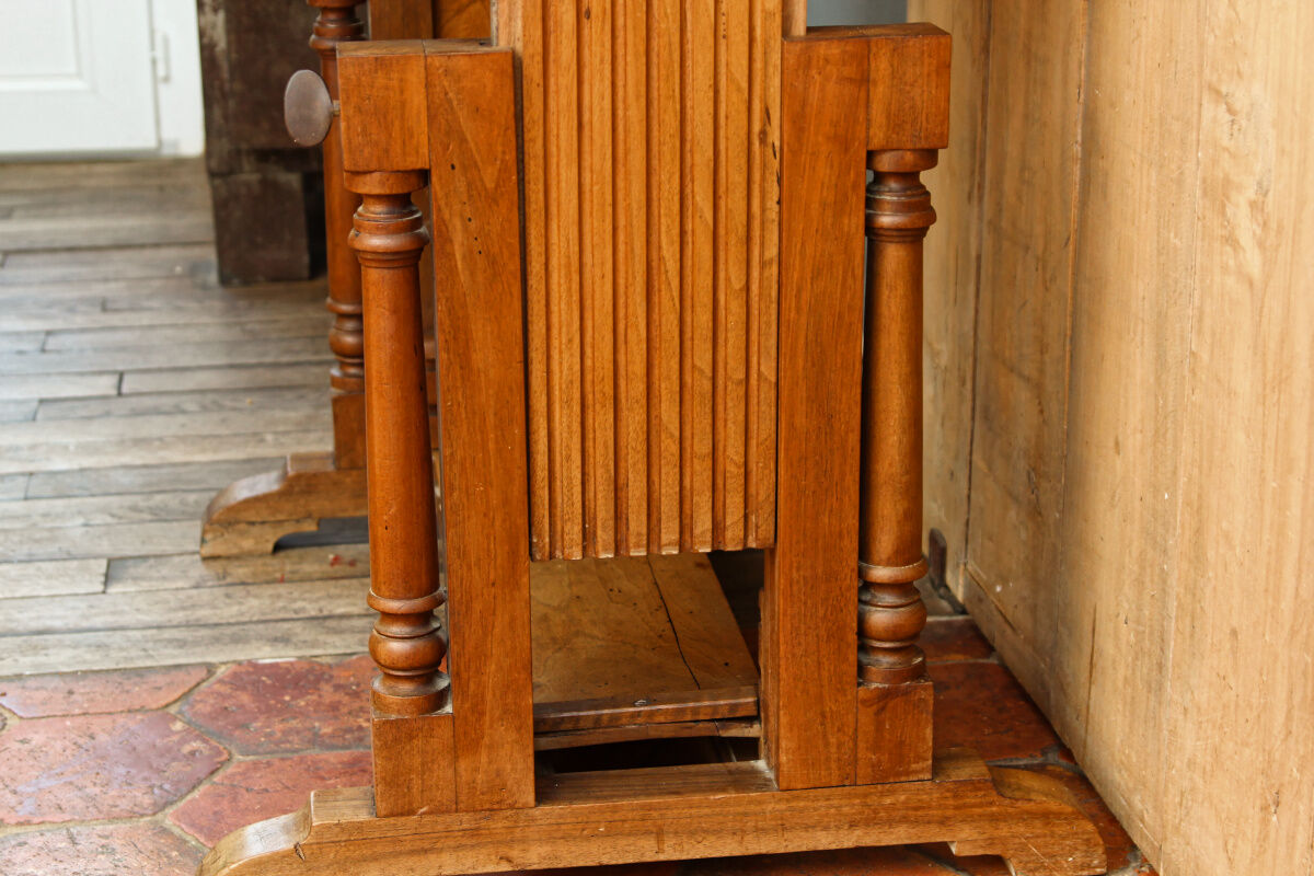 Foreman's desk, nineteenth century