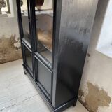 Napoleon 3 walnut window glass cabinet