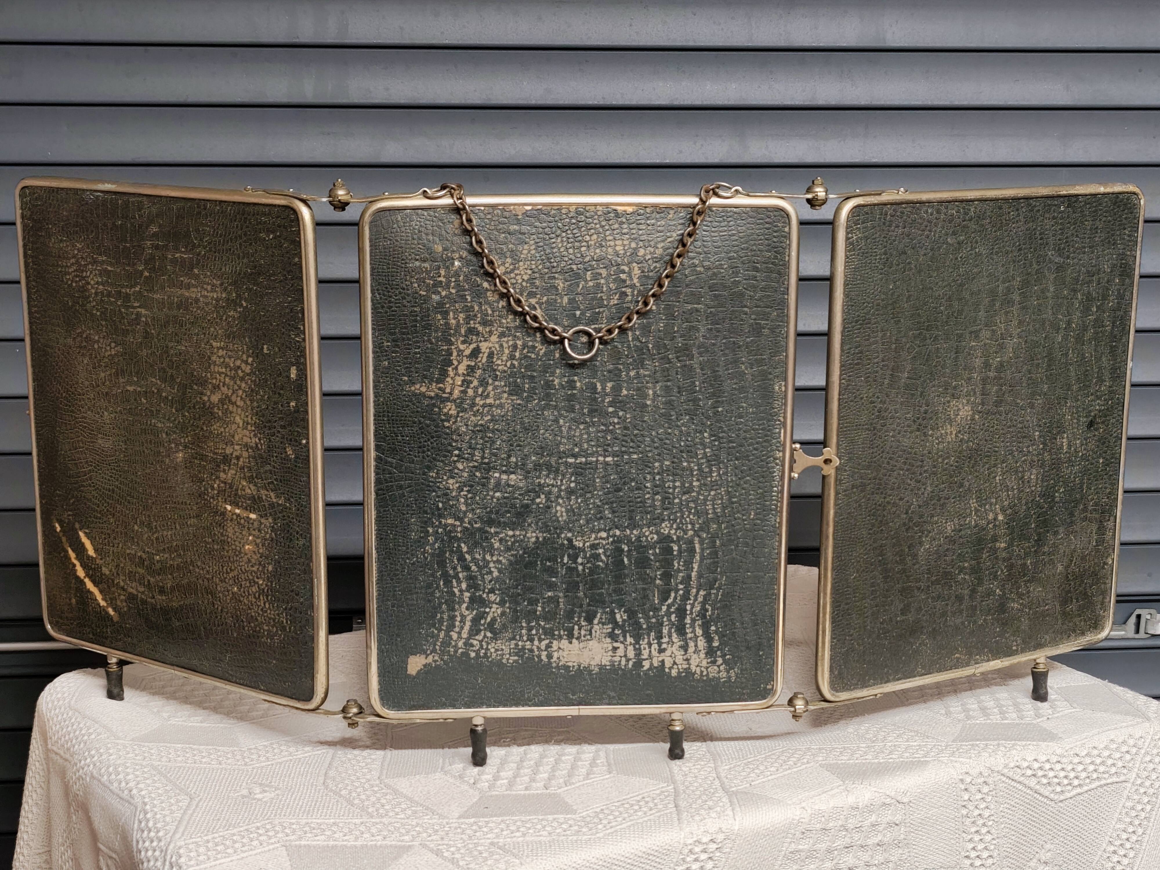 Large tryptic barber mirror