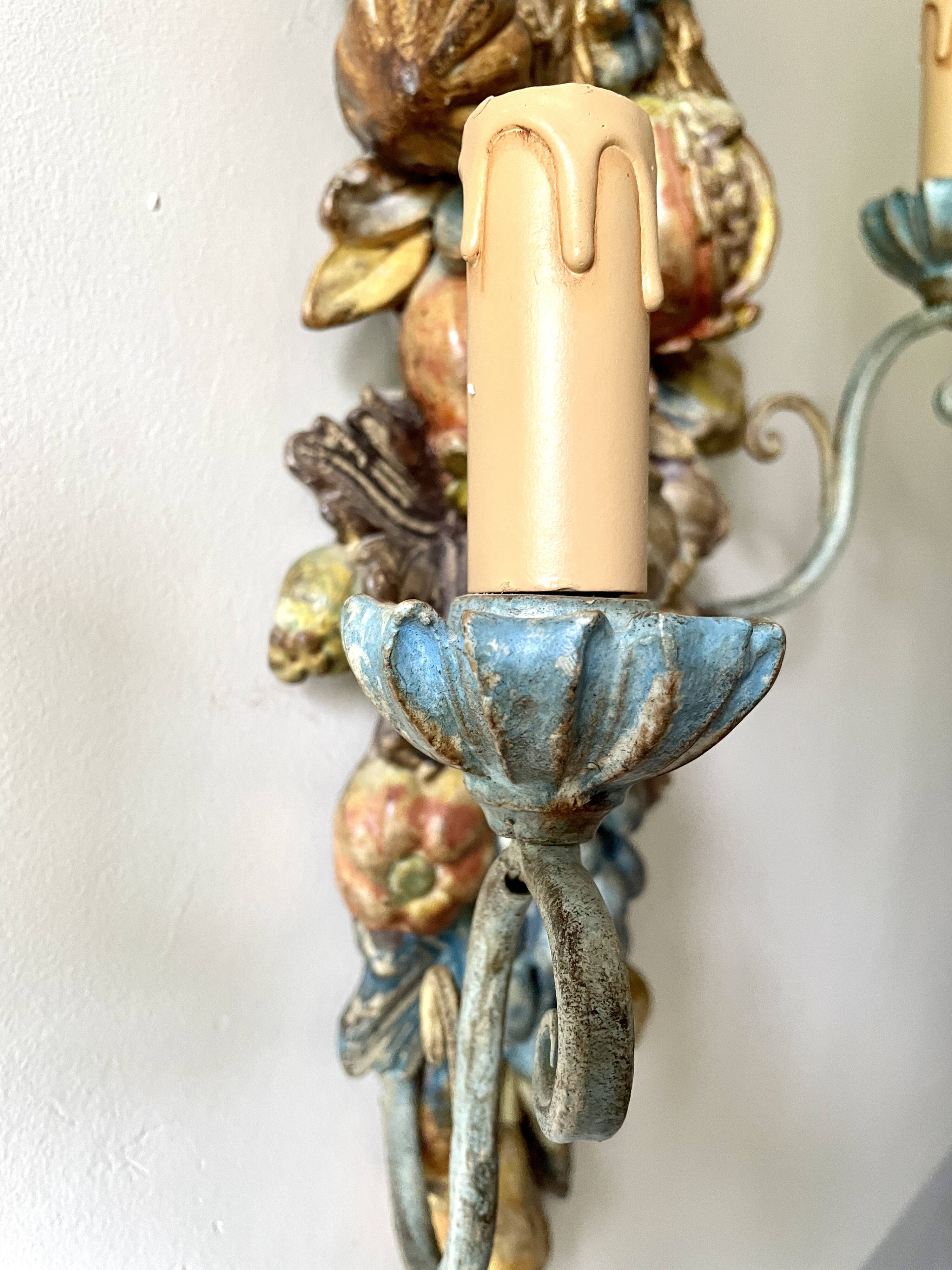 Pair of wooden wall lights, Italy 1950s