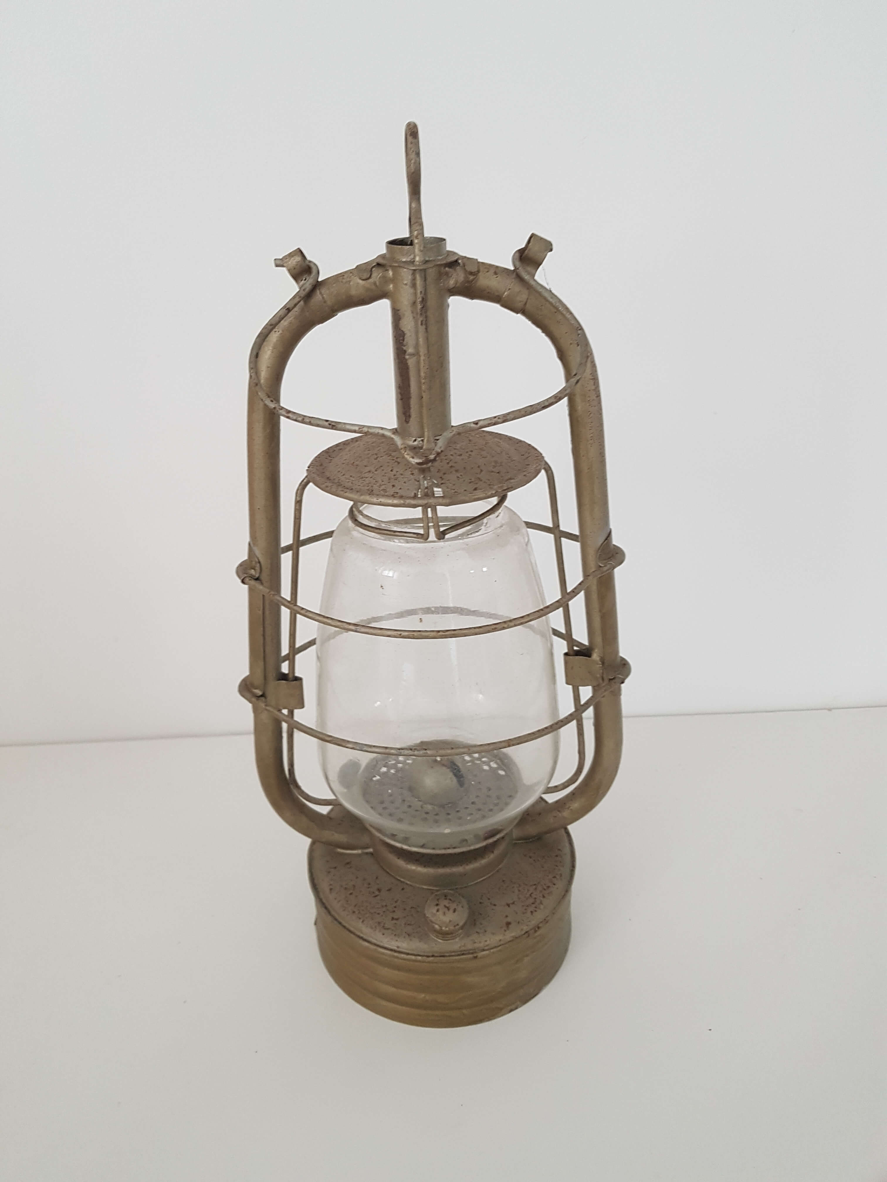 Old SIF 500 Storm Lamp