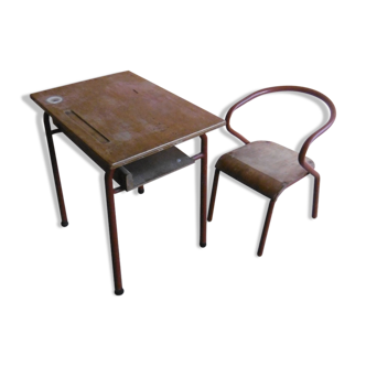 Jacques Hitier school desk with its Mullca 3000 chair