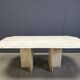 Table de salle à manger vintage italienne en travertin et laiton, années 1970