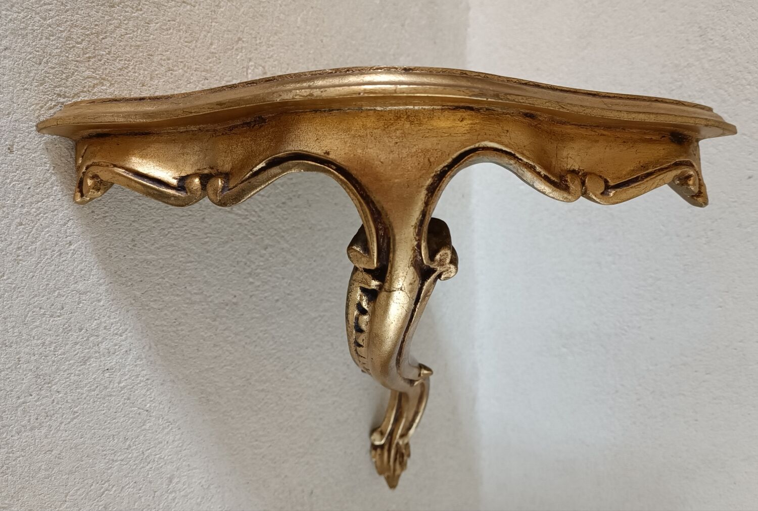 Wall lamp console in gilded wood