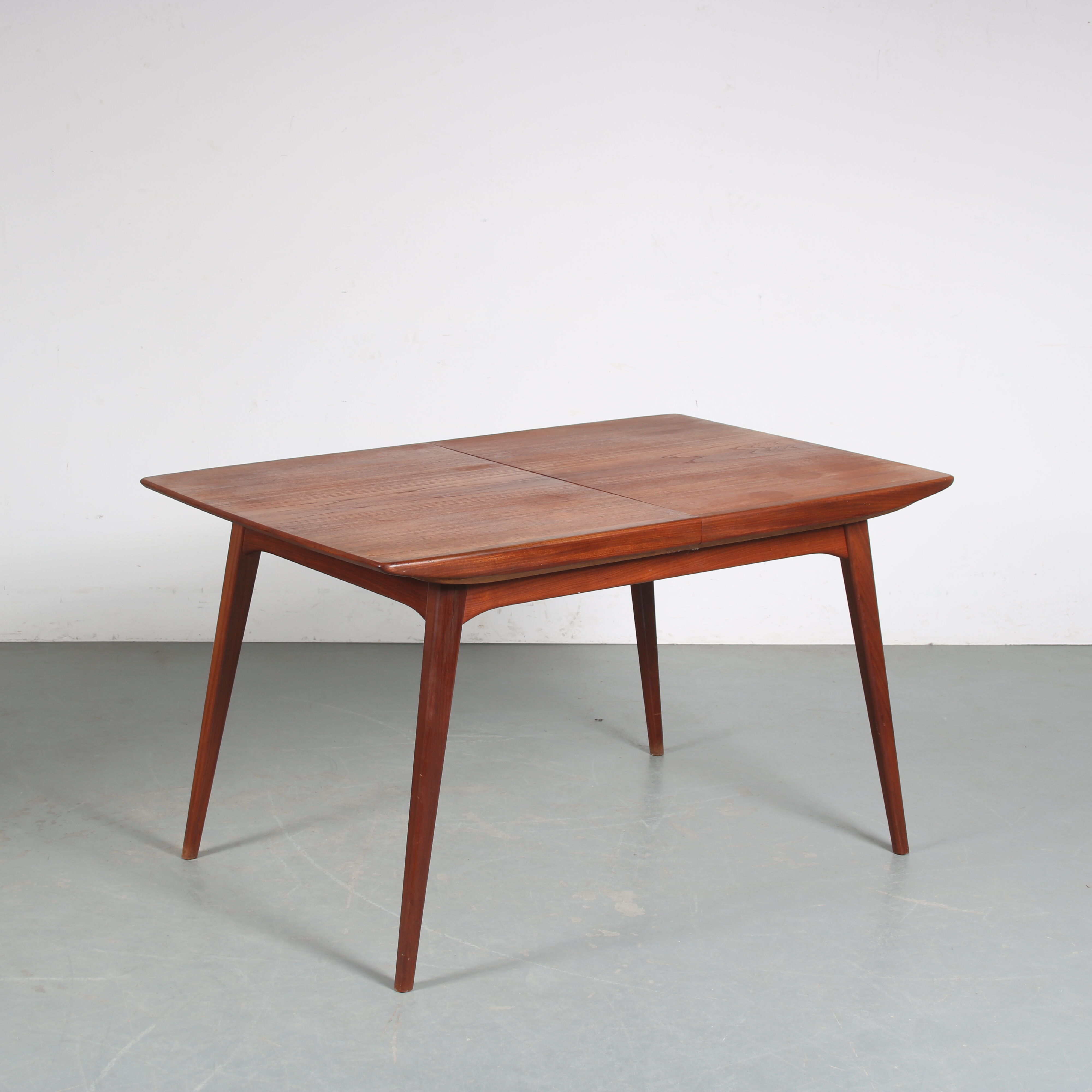 Extendible dining table by Louis van Teeffelen for Wébé, Netherlands 1950s