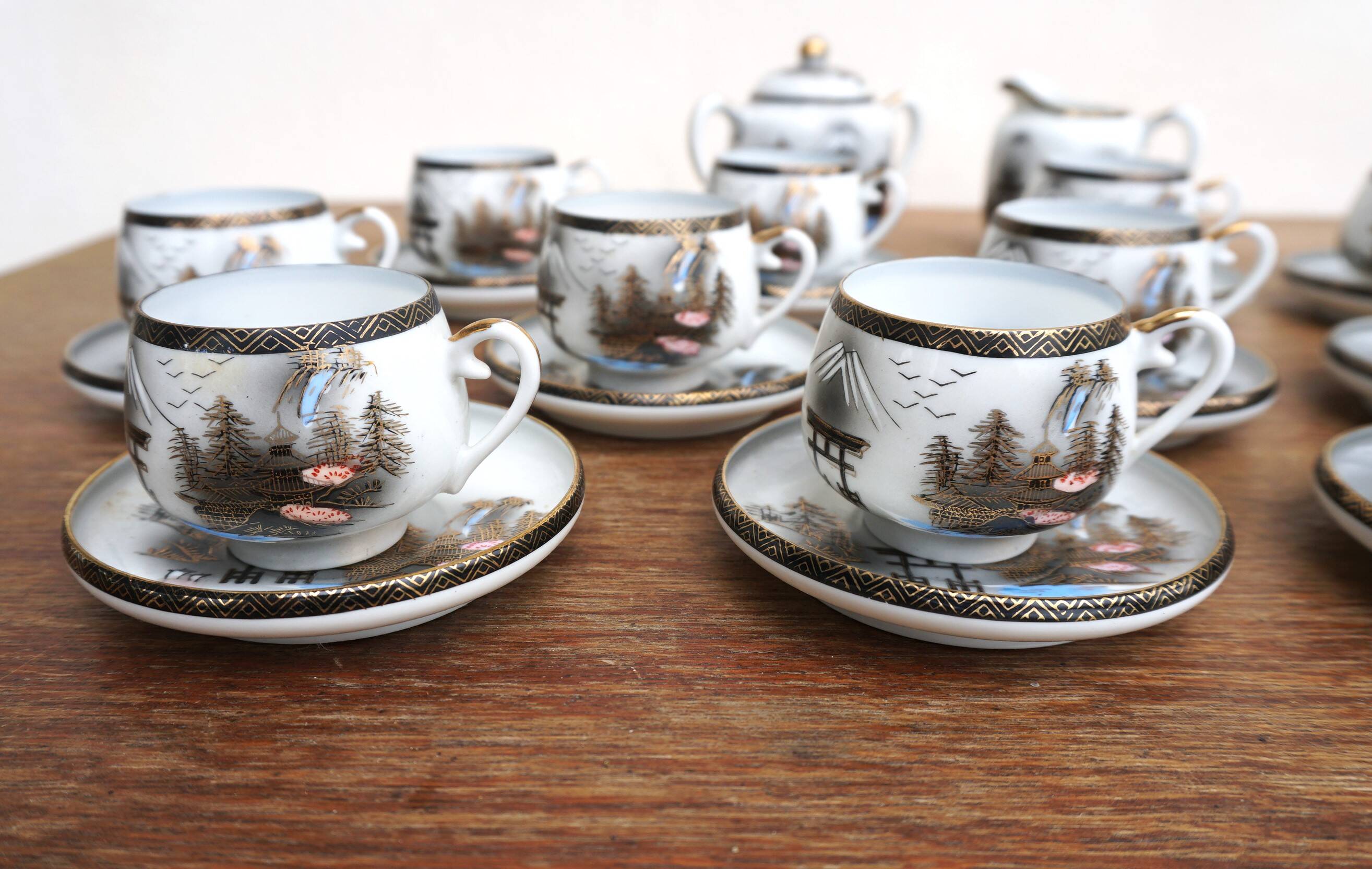 Porcelain tea set soko china temple decor