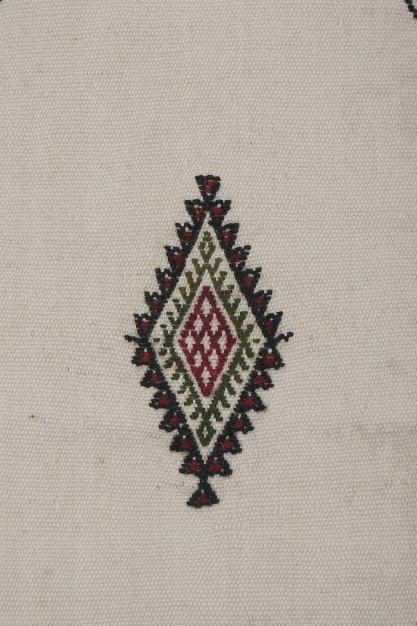 Vintage Turkish kilim, handwoven, 94x215 cm.