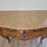 Commode galbés en marqueterie style Louis XV