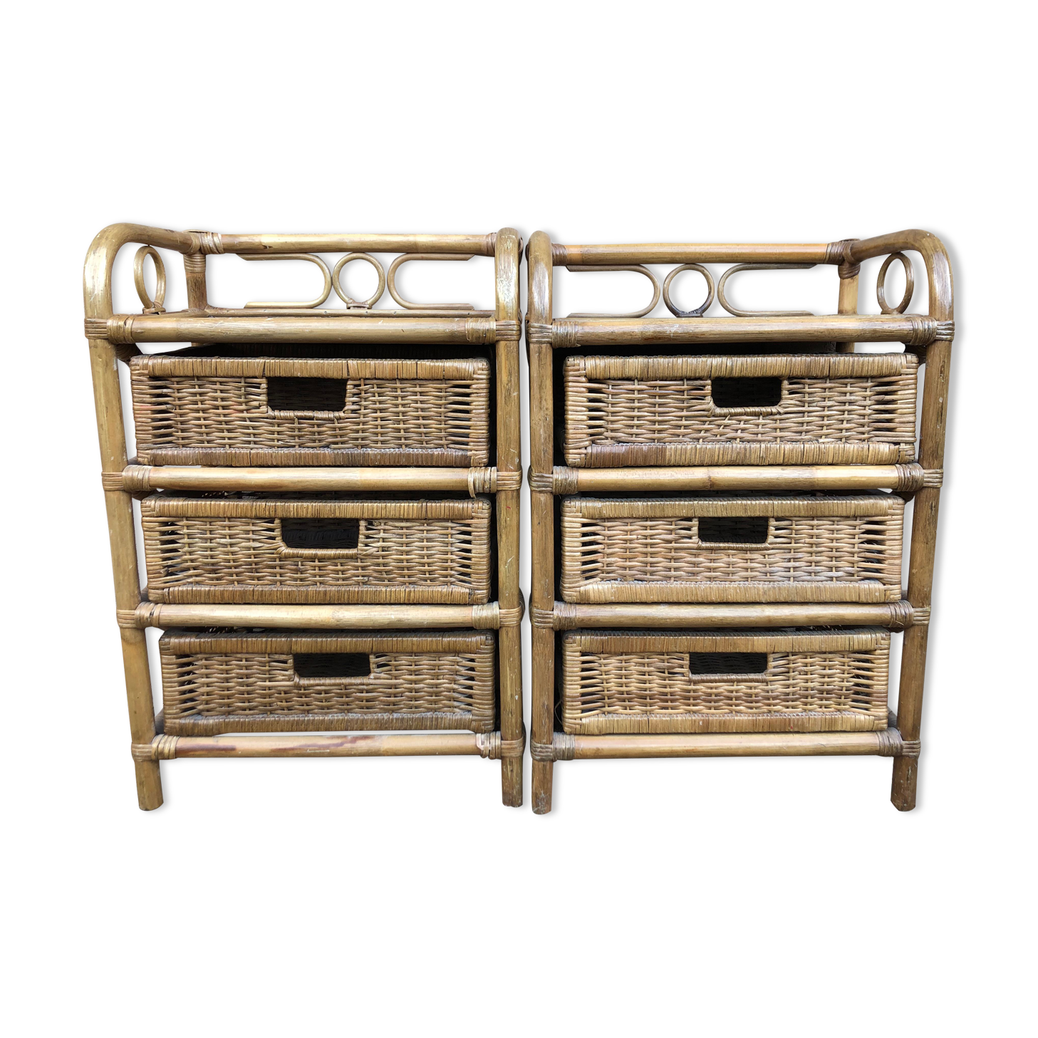 Paire de tables de chevet vintage, à 3 tiroirs, en bambou et rotin