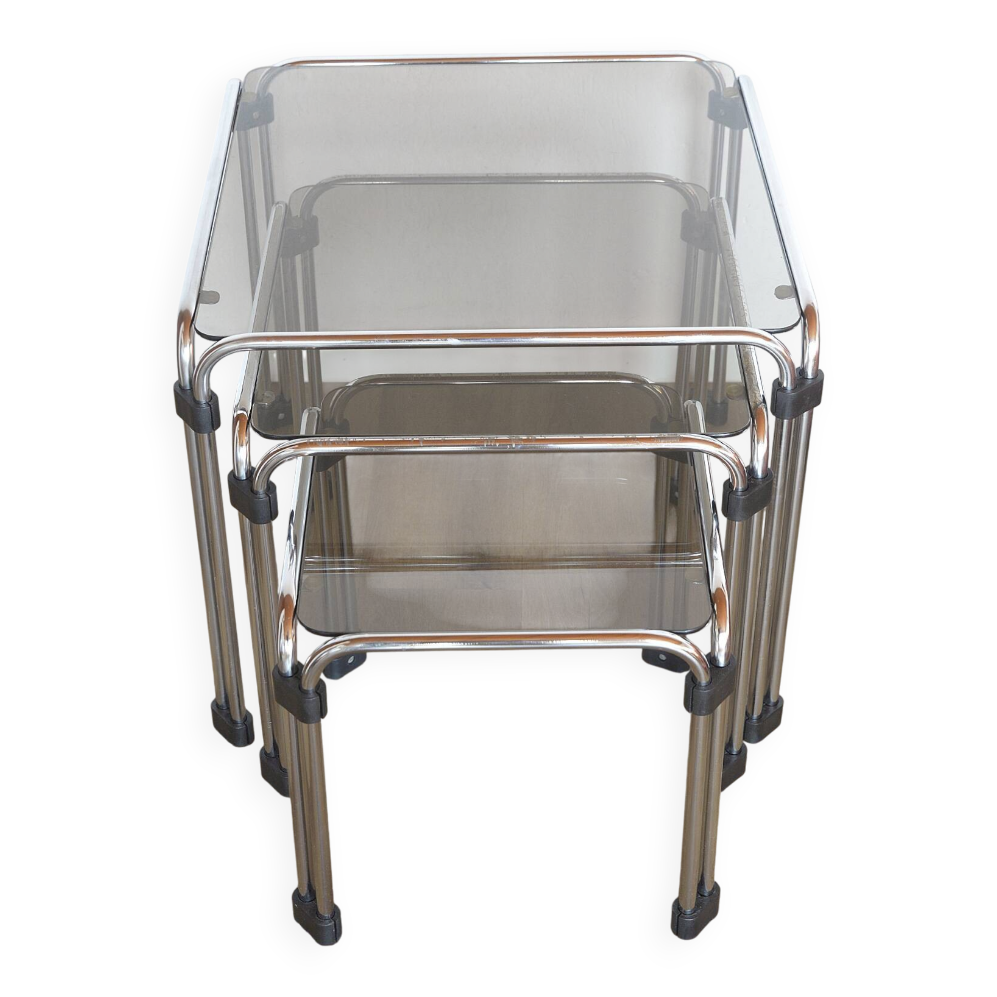 Vintage nesting tables  set of 3  coffee tables mid-century modern 1980s