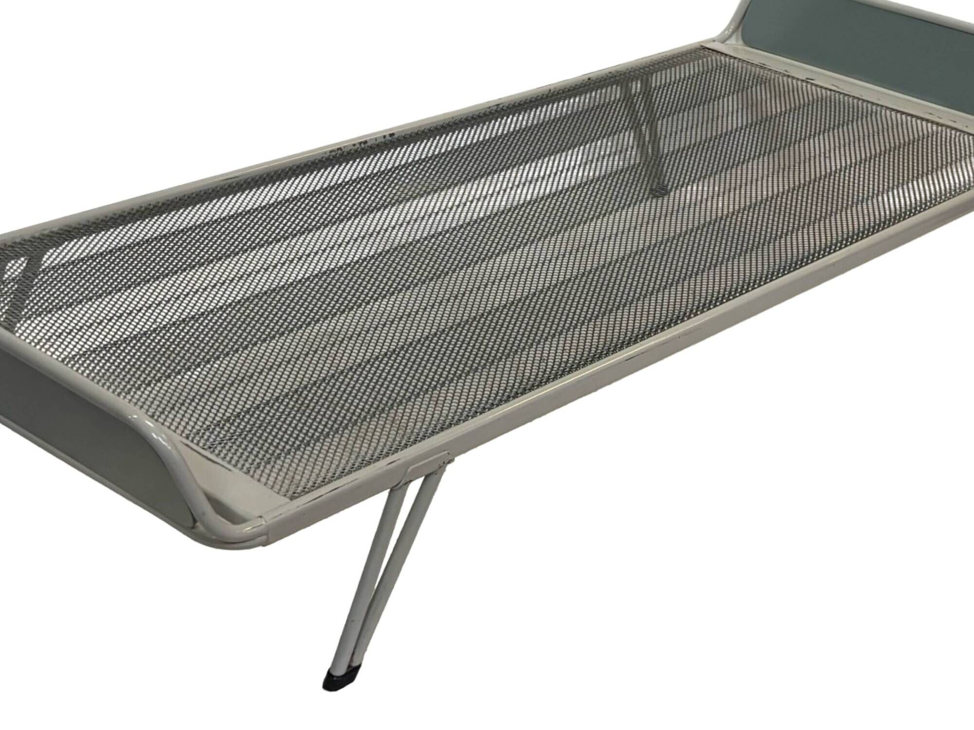 Vintage daybed 1960s minimalist metal from the Netherlands design