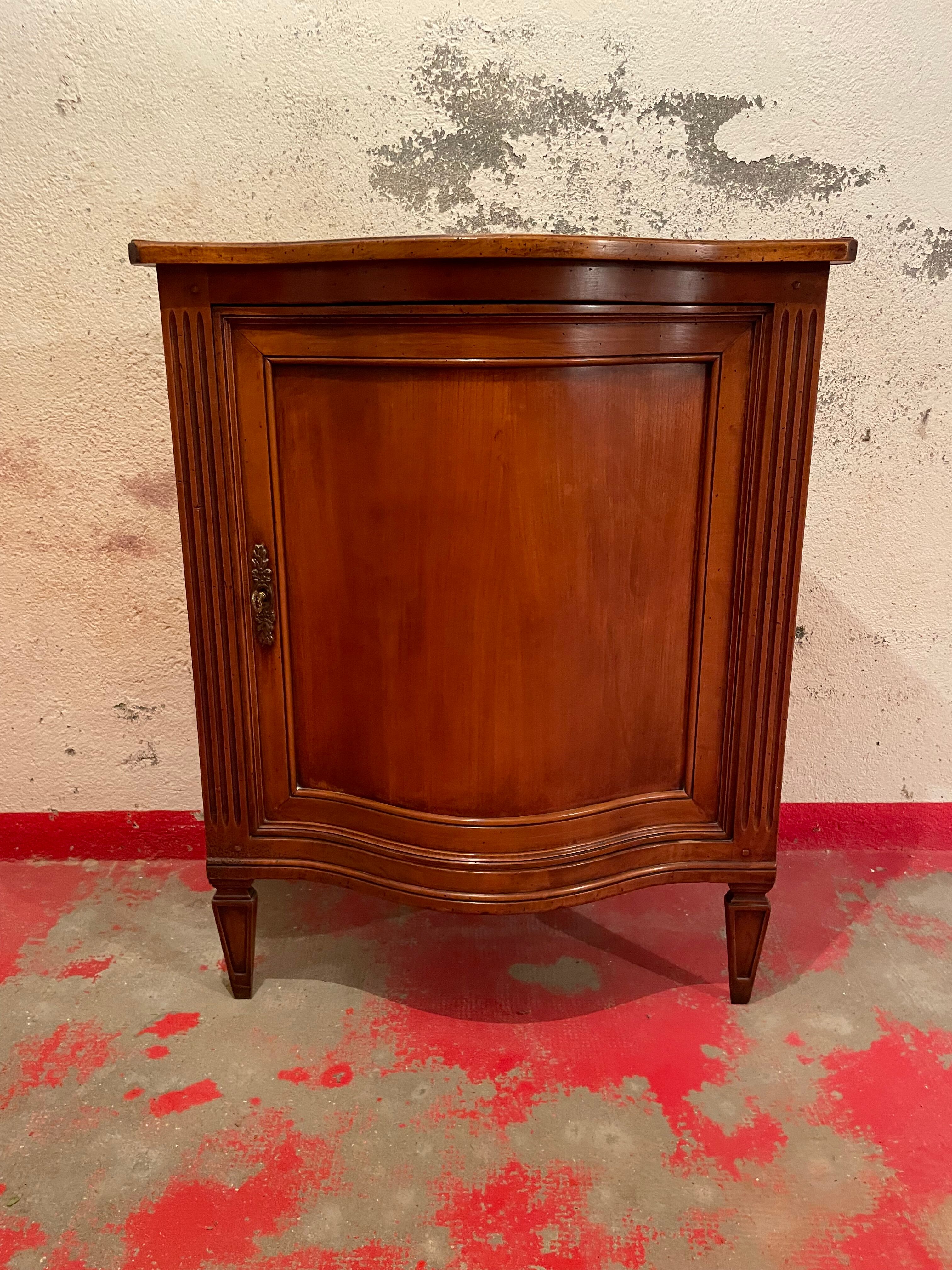 Corner furniture in wood