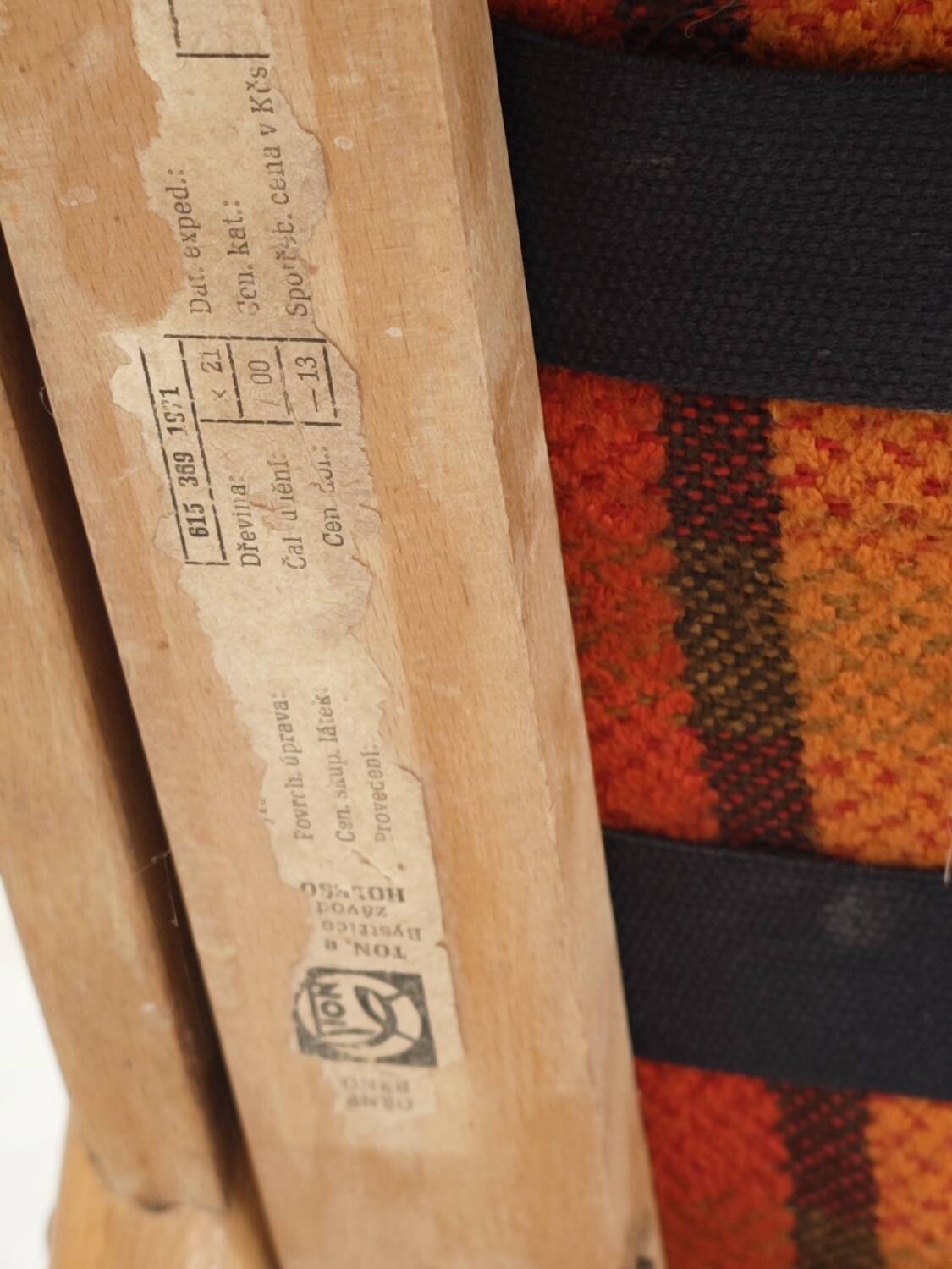 Pair of armchairs (TON) Thonet by Antonin Suman, orange pattern