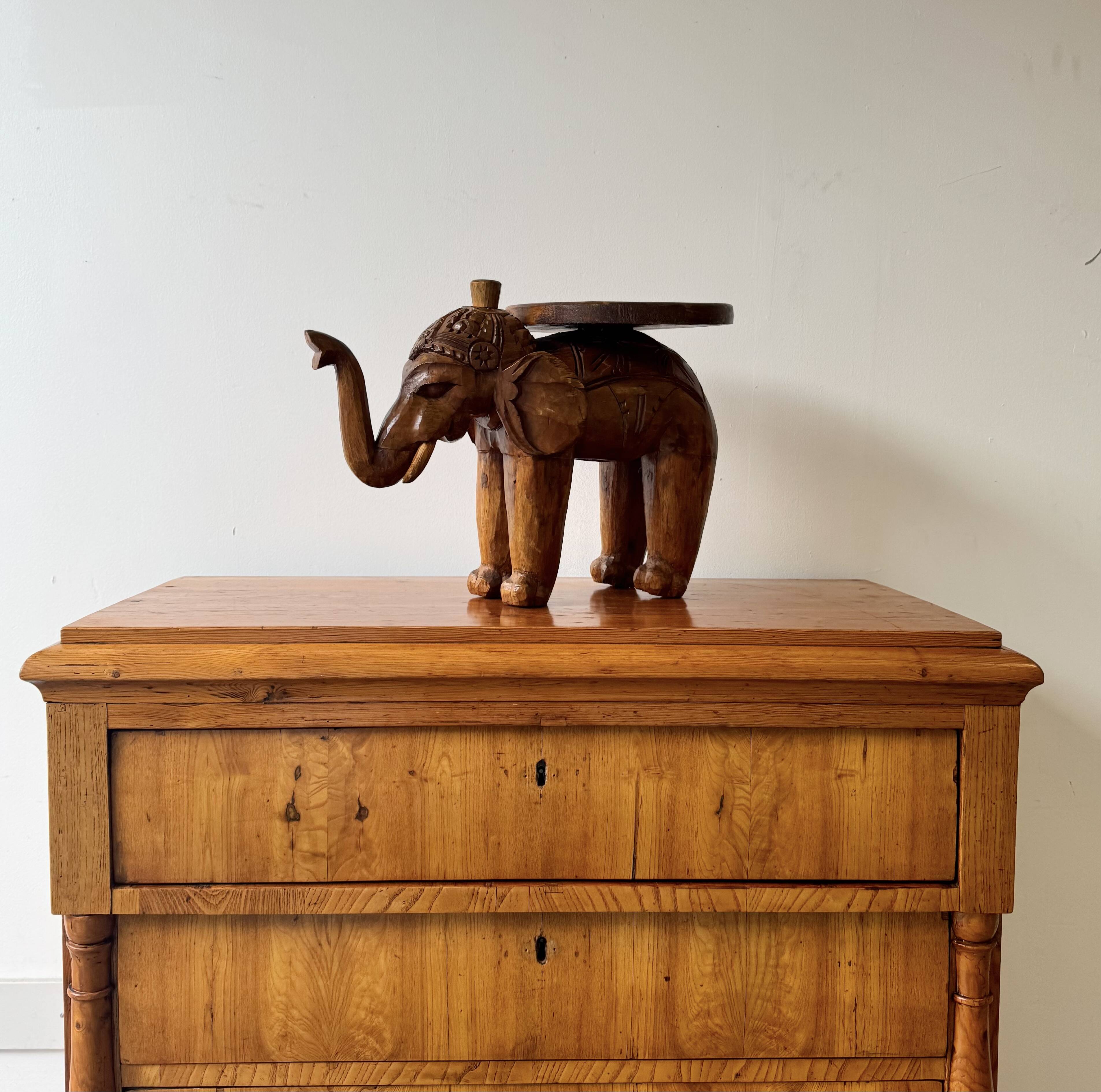 Support de plante en bois vintage en forme d'éléphant