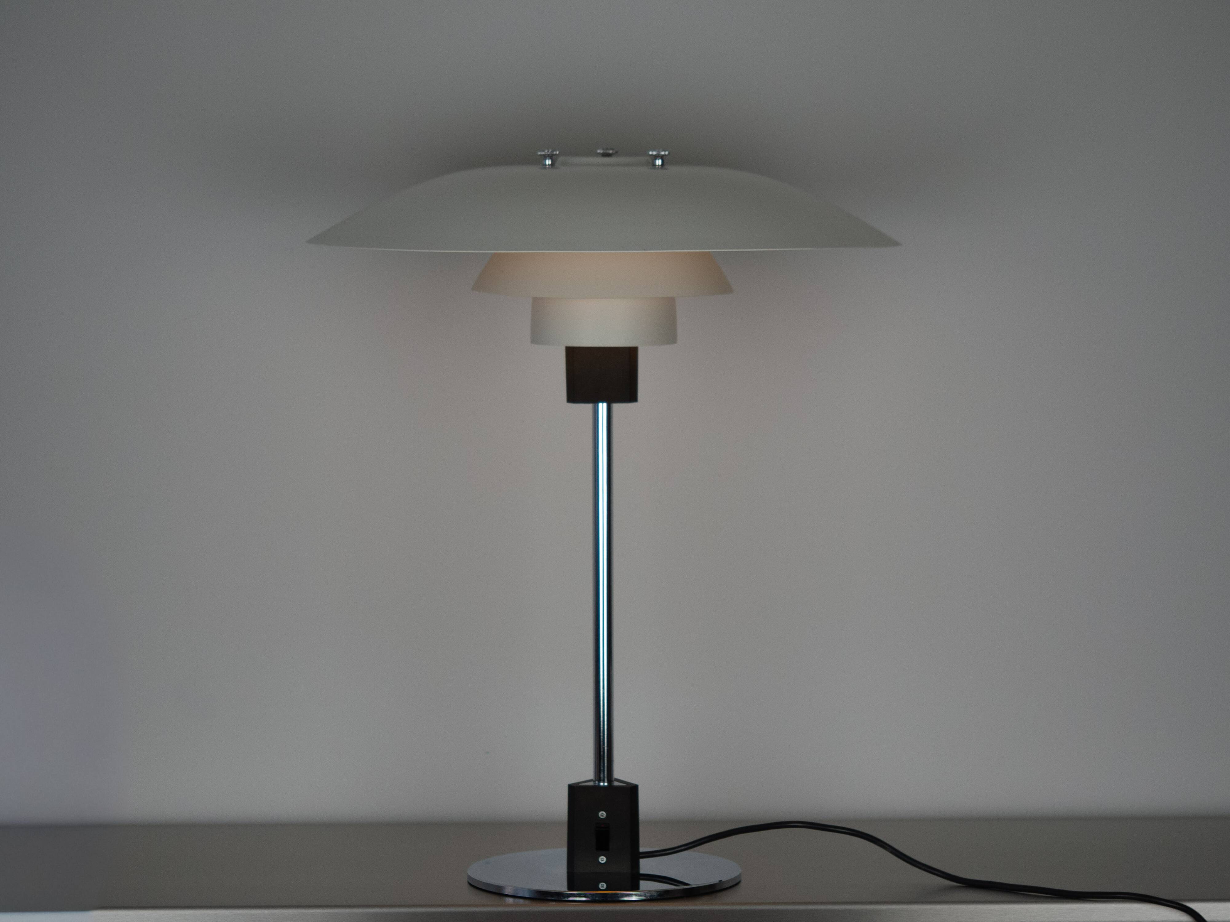 Lampe de table vintage danoise PH 4/3 par Poul Henningsen, Louis Poulsen, 1966
