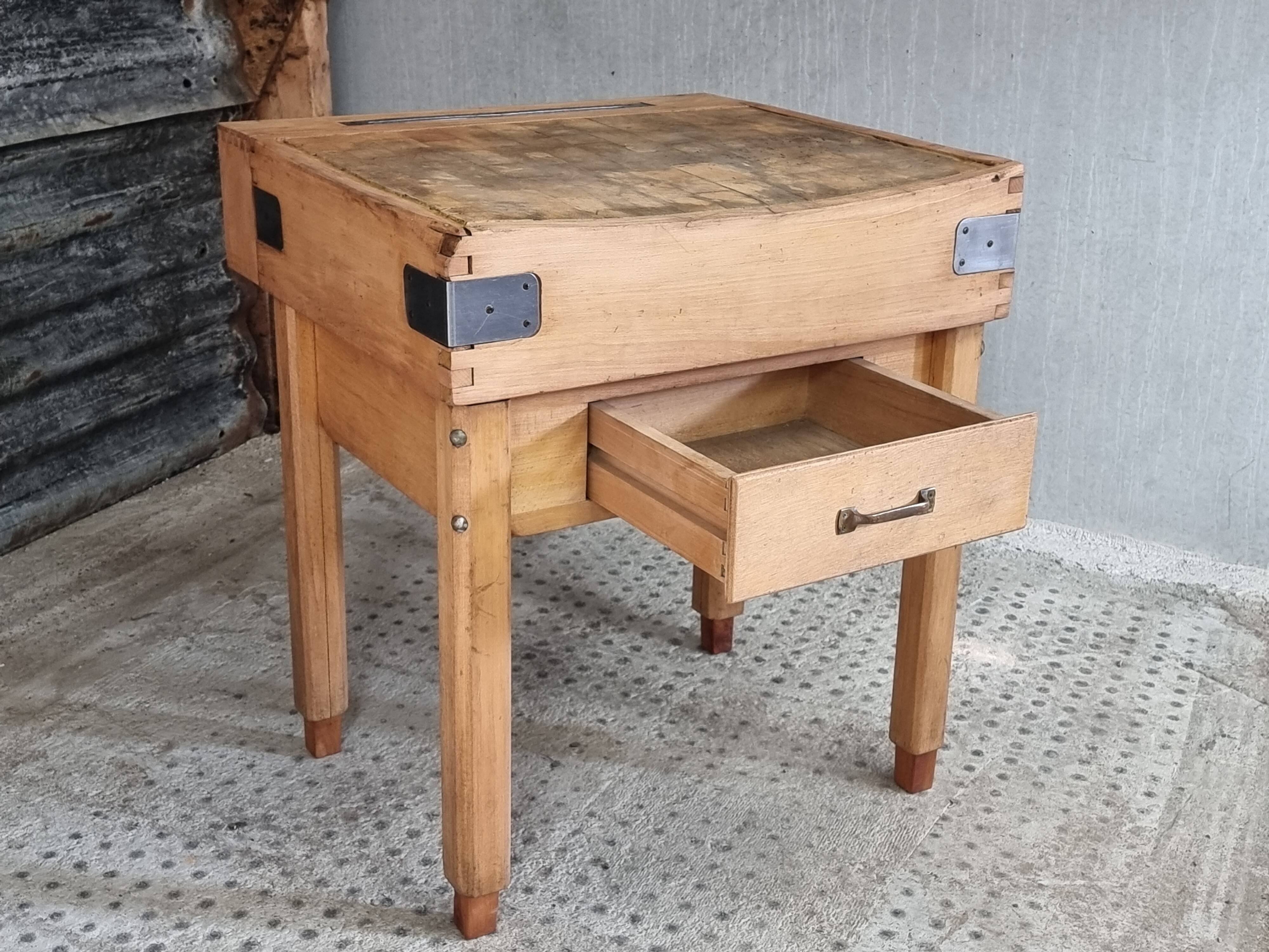 Vintage chopping block butcher table kitchen island