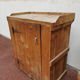 Countertop / desk made in a wooden box