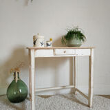 Old table in patinated white wood