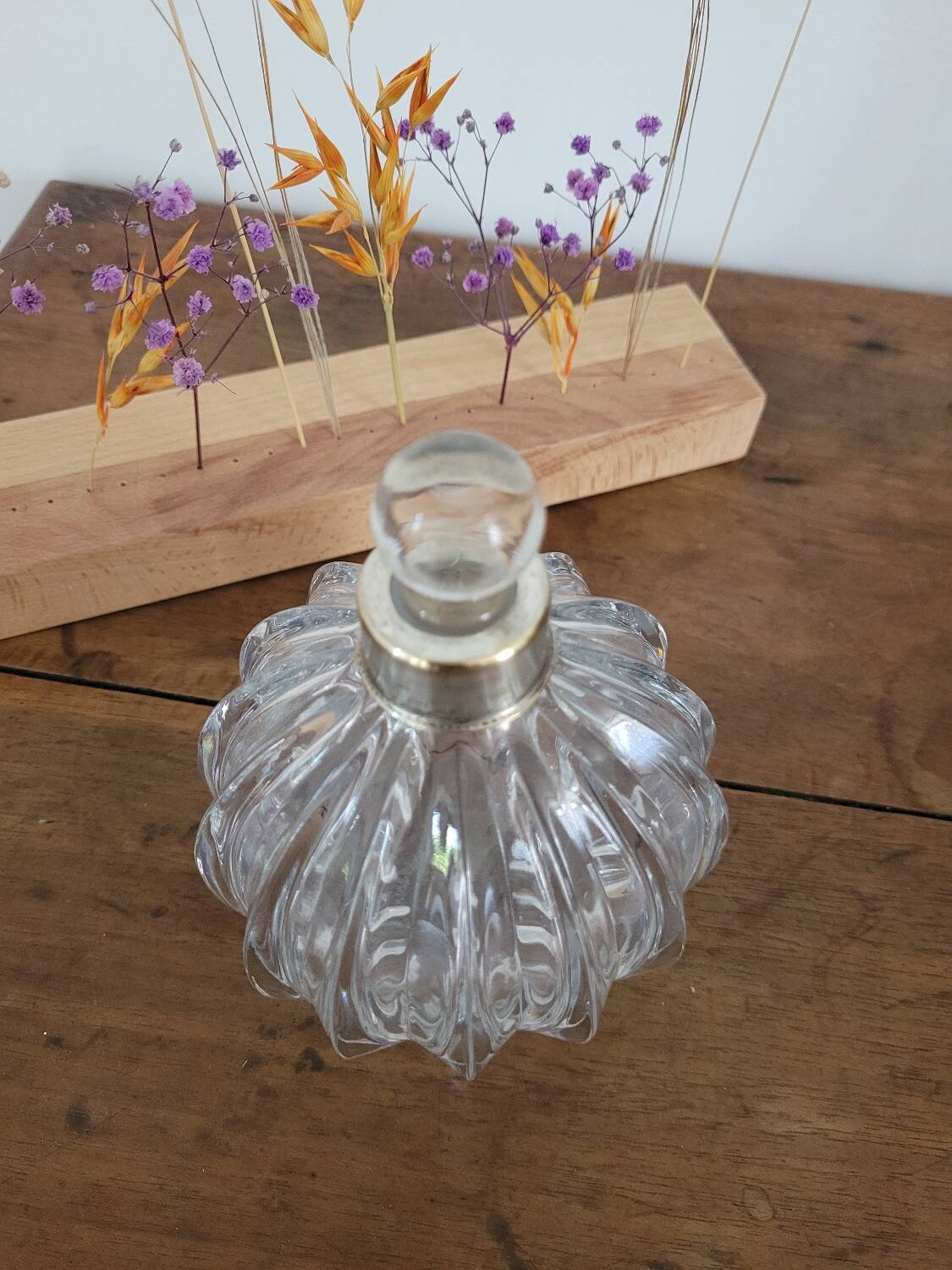 Wide-sided crystal bottle