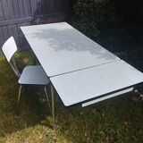 Formica table with extensions