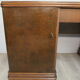 Bureau de milieu en chêne et loupe