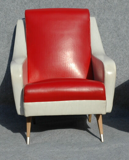 50s chairs in white and red skai, set of 2
