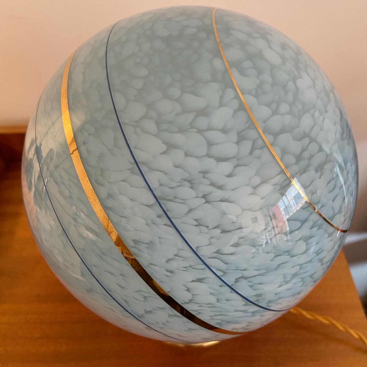 Lampe à poser verre de clichy bleu