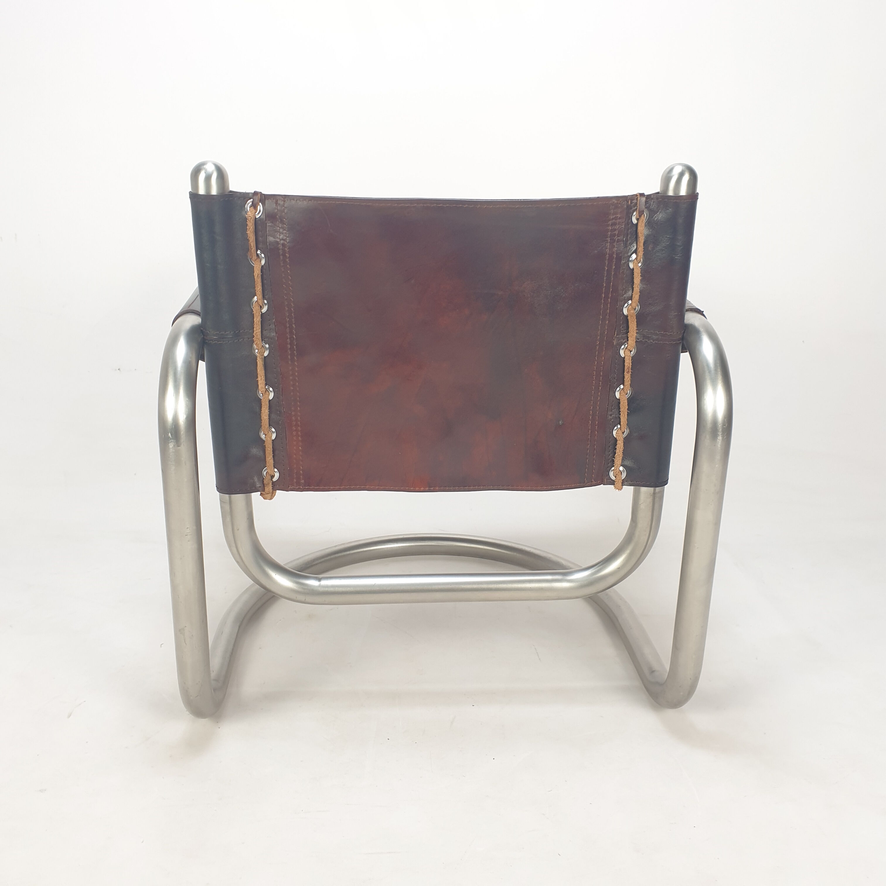 Set of 2 italian mid century lounge chairs, 1980's