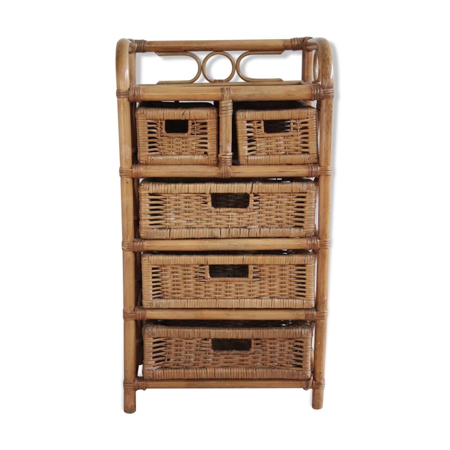 Small bamboo furniture and wicker drawers