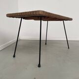 Table basse osier tressé et métal 1960