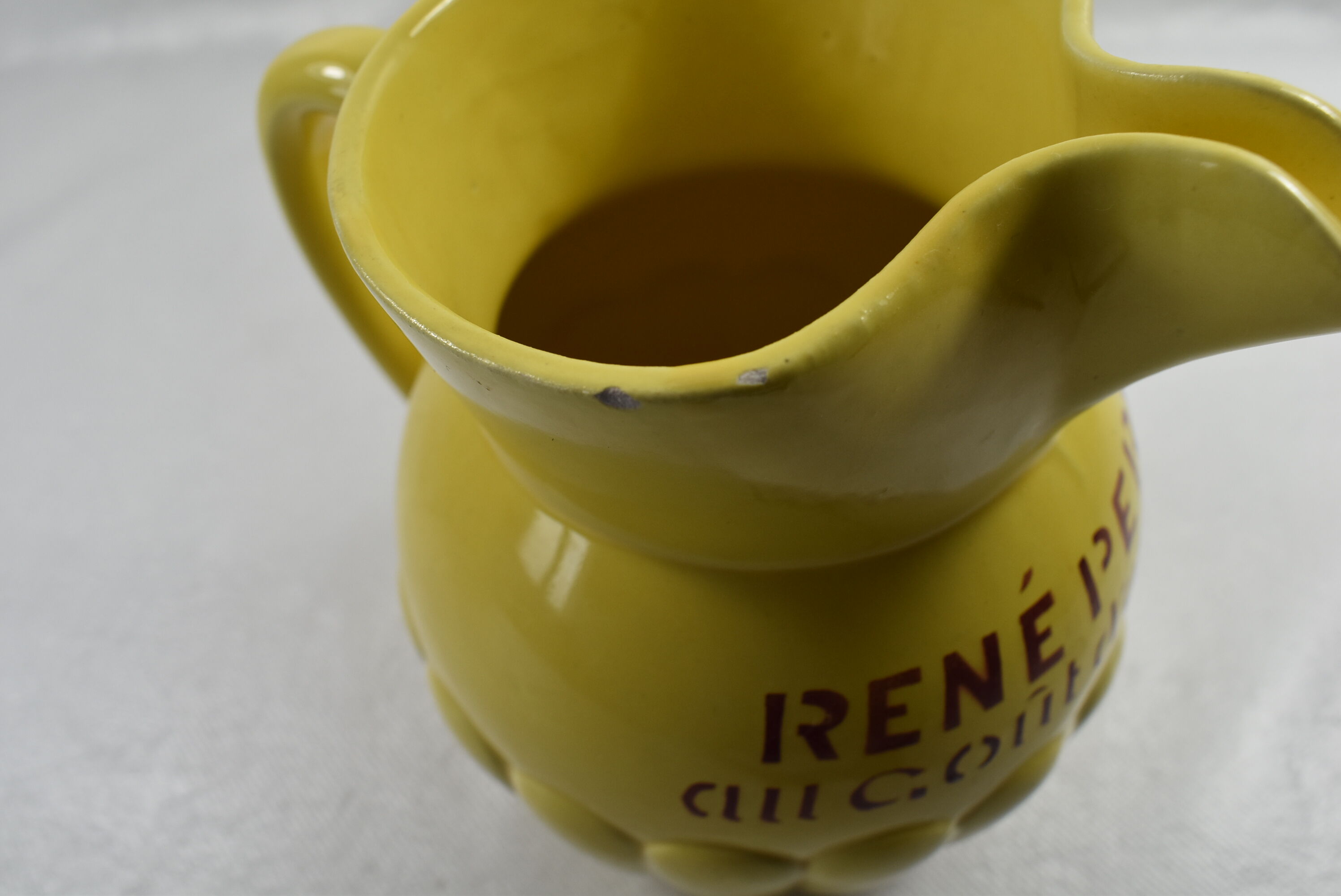 Former ceramic advertising pitcher anise rene pernot to the taste of formerly pastis 1930/40