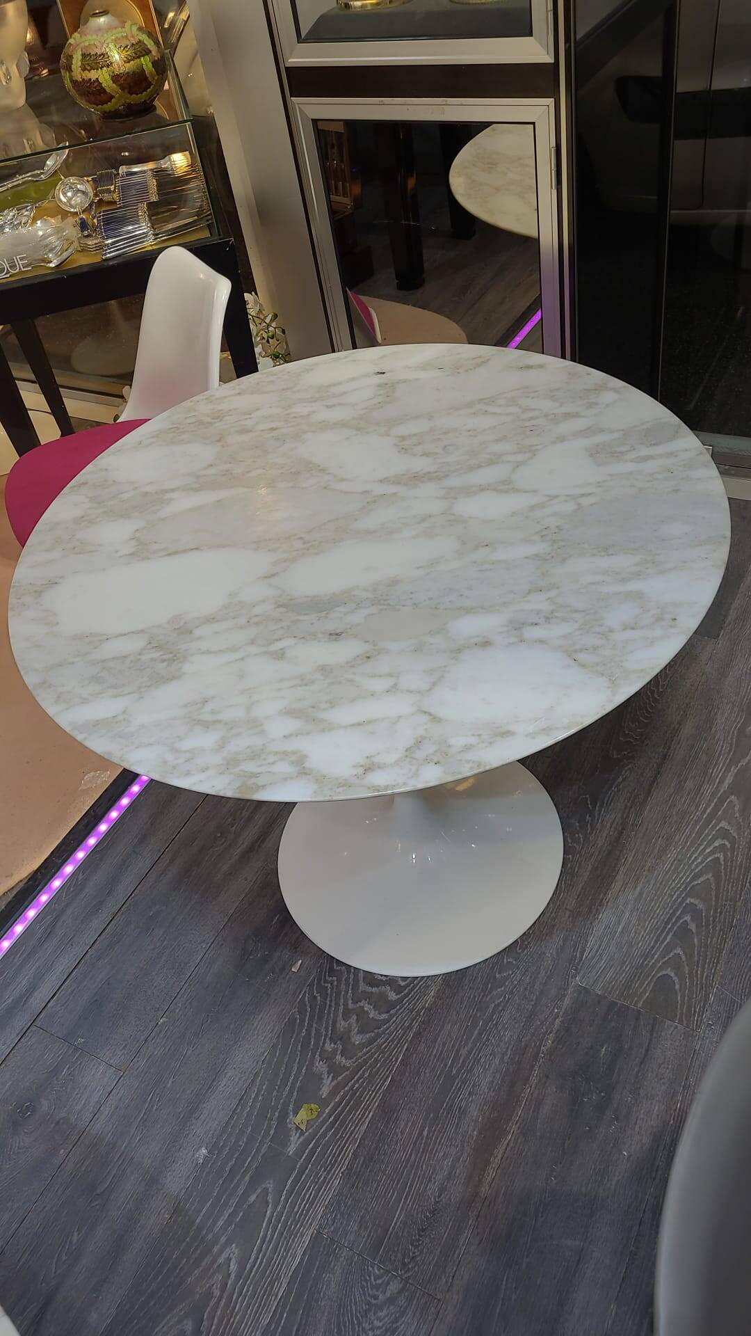 Saarinen table in Calacatta marble round 91 cm