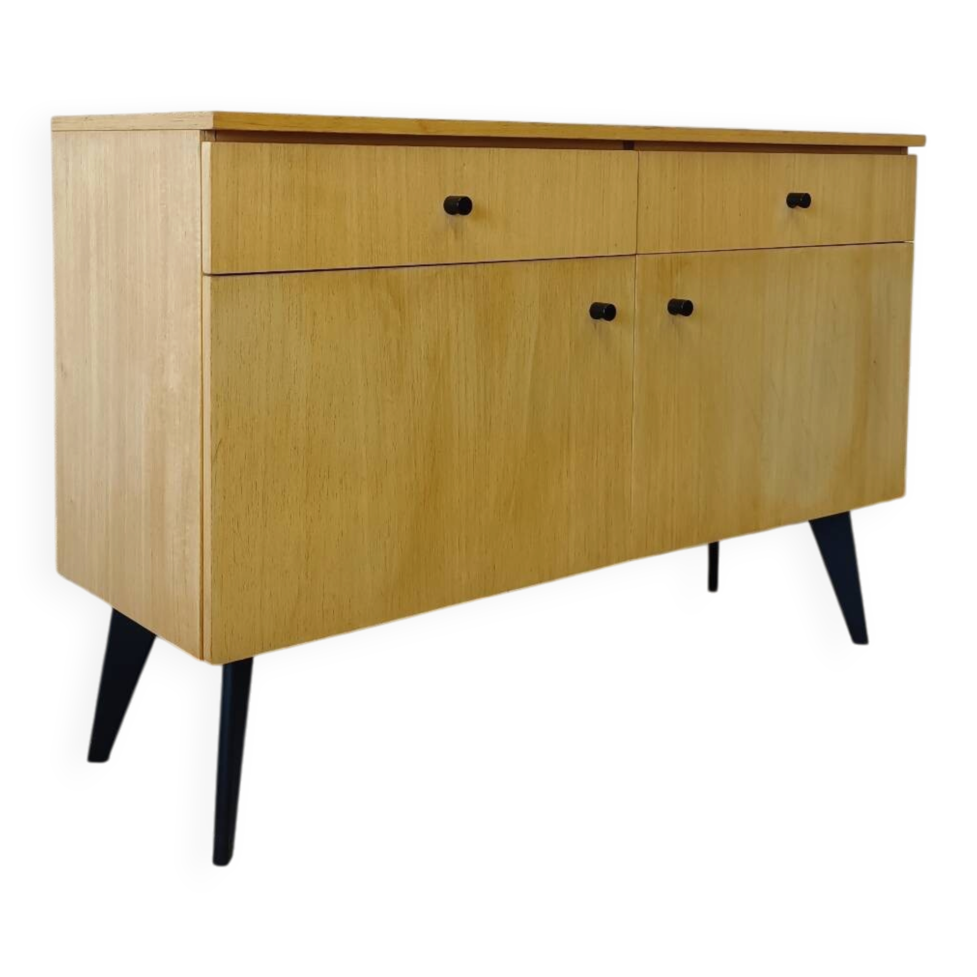 Clear buffet with 2 doors