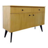 Clear buffet with 2 doors