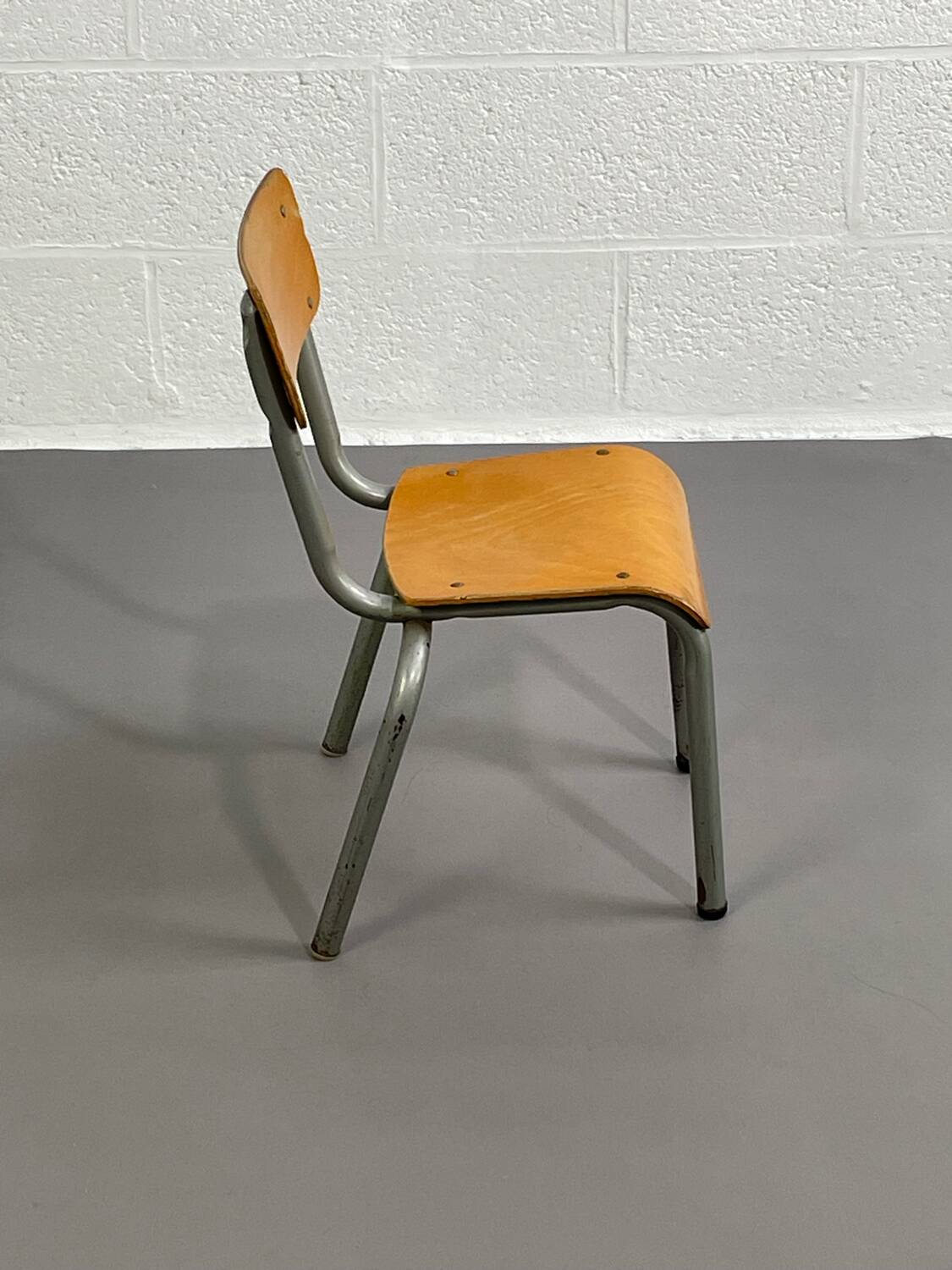 Mullca school chair