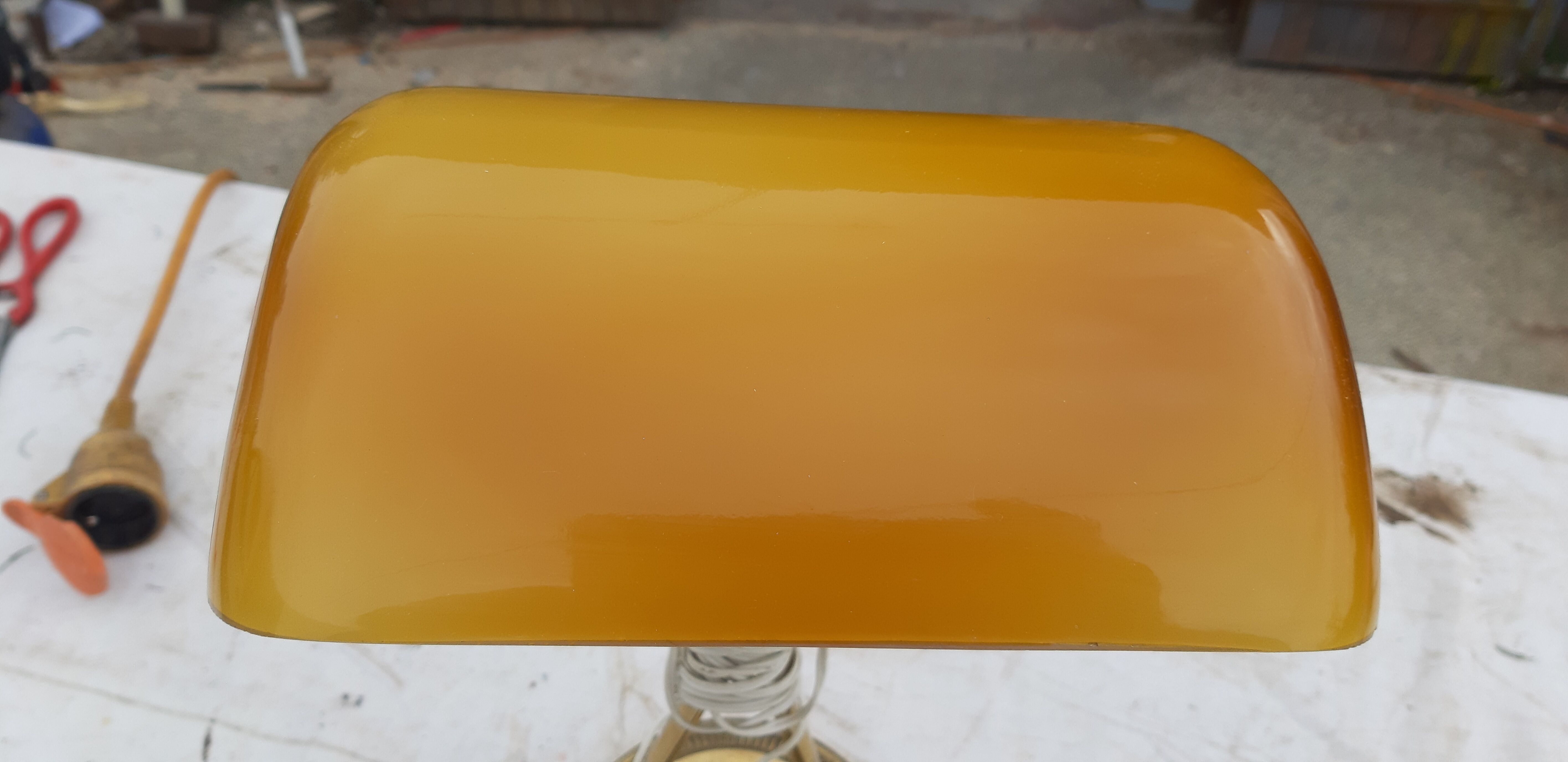 Desk lamp opaline orange-yellow