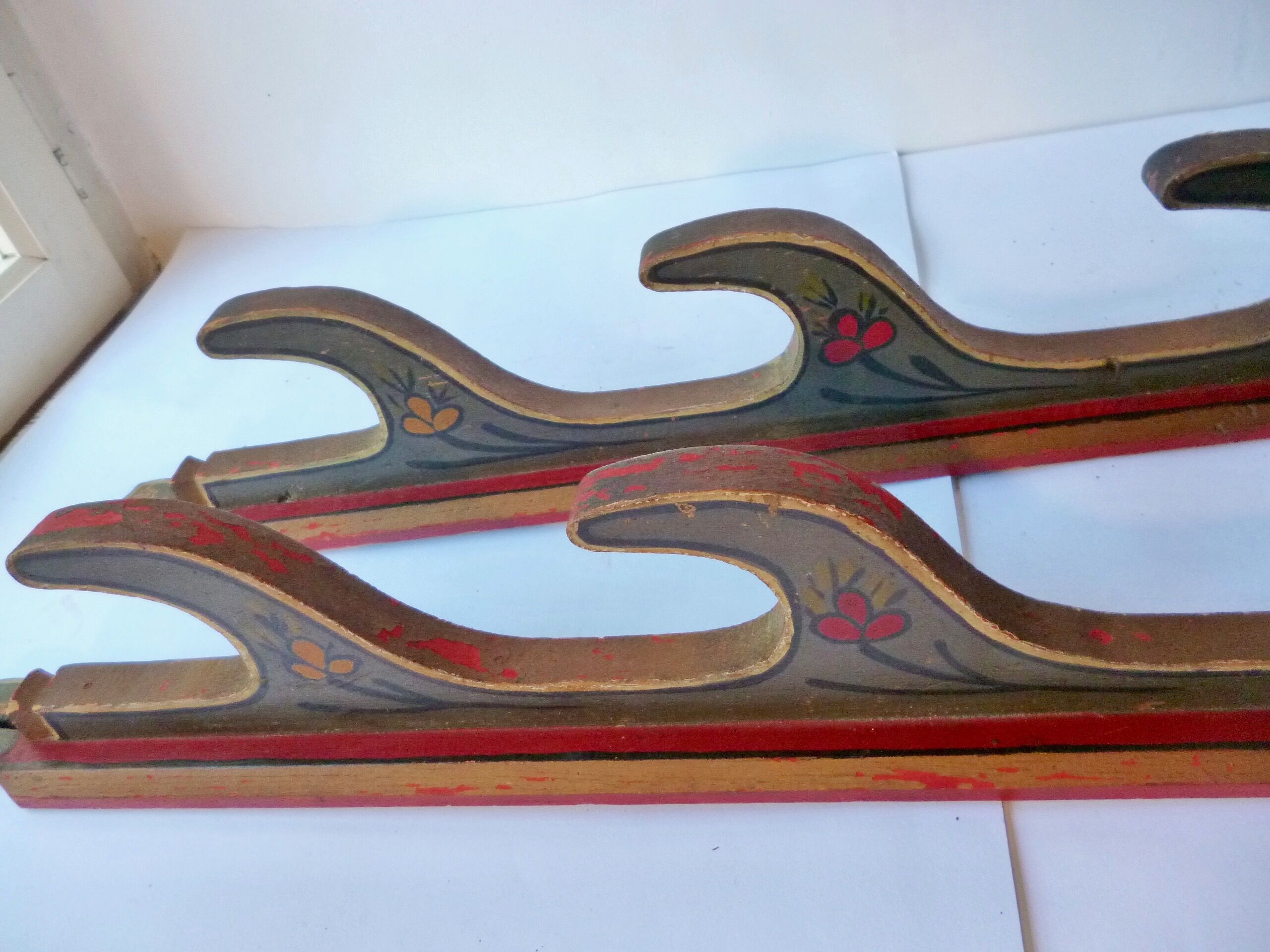 19th door-guns POLYCHROME wood rack