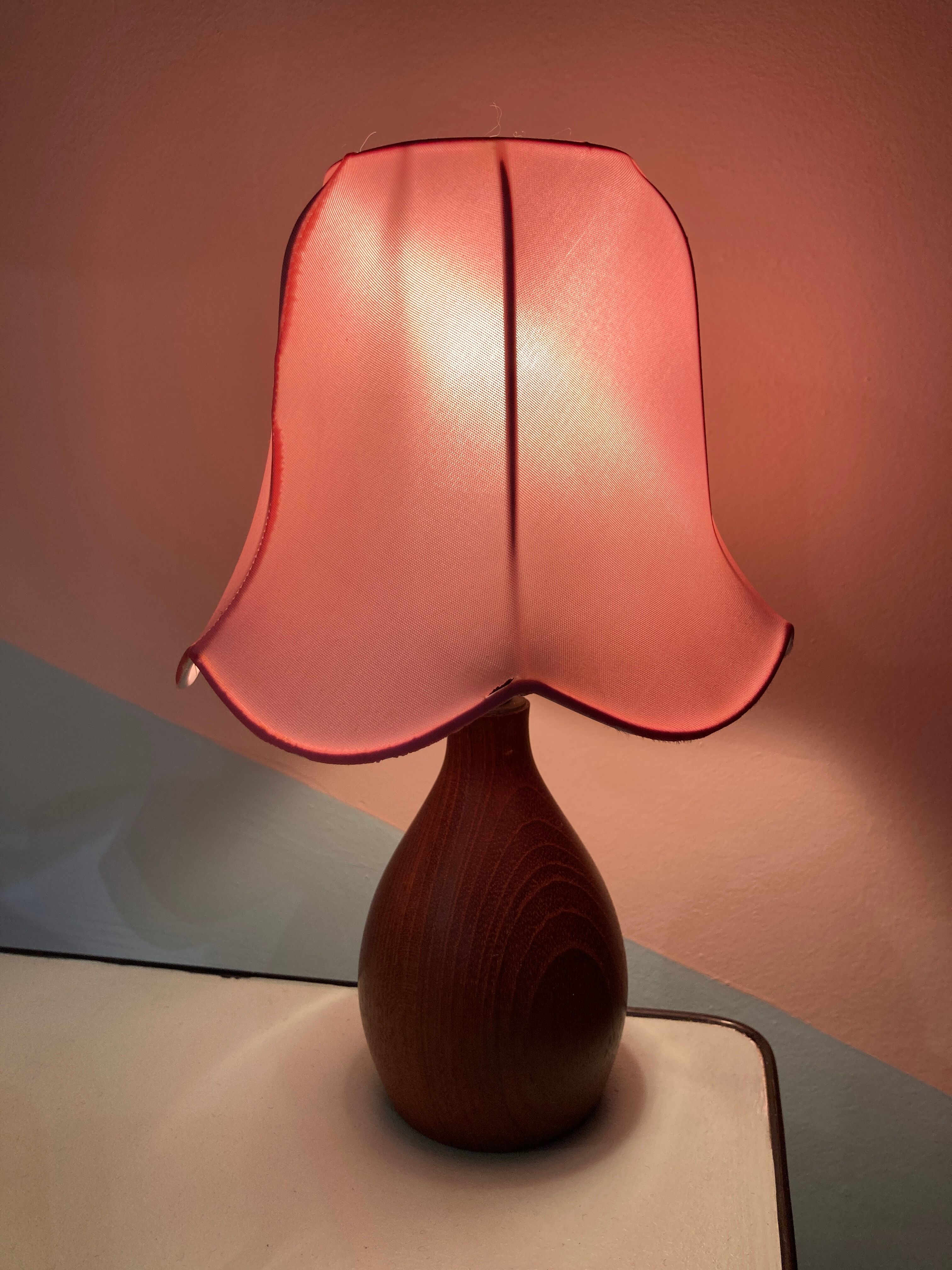 2 bedside lamps pink spirit 40s-50s