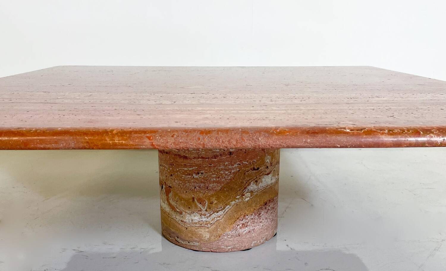 Red travertine coffee table attributed to Angelo Mangiarotti, Italy, 1970s