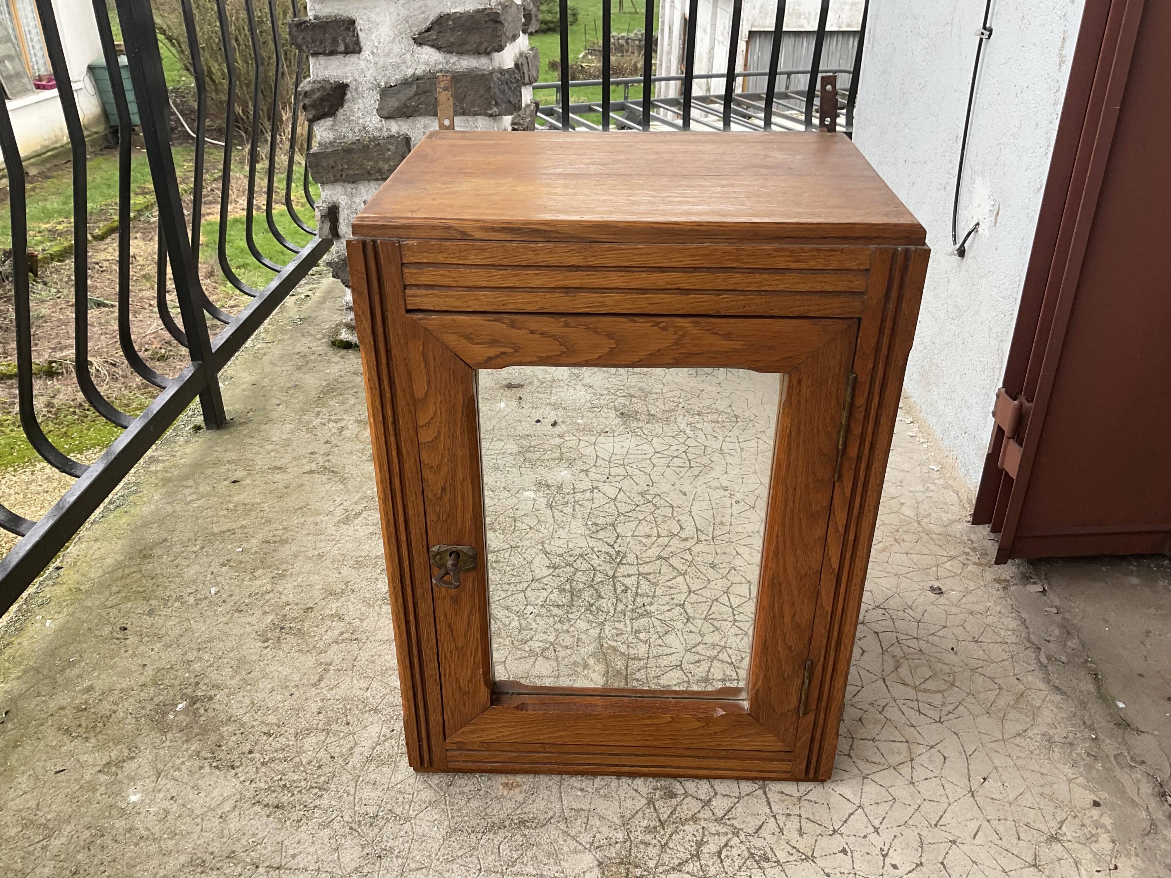 Medicine cabinet