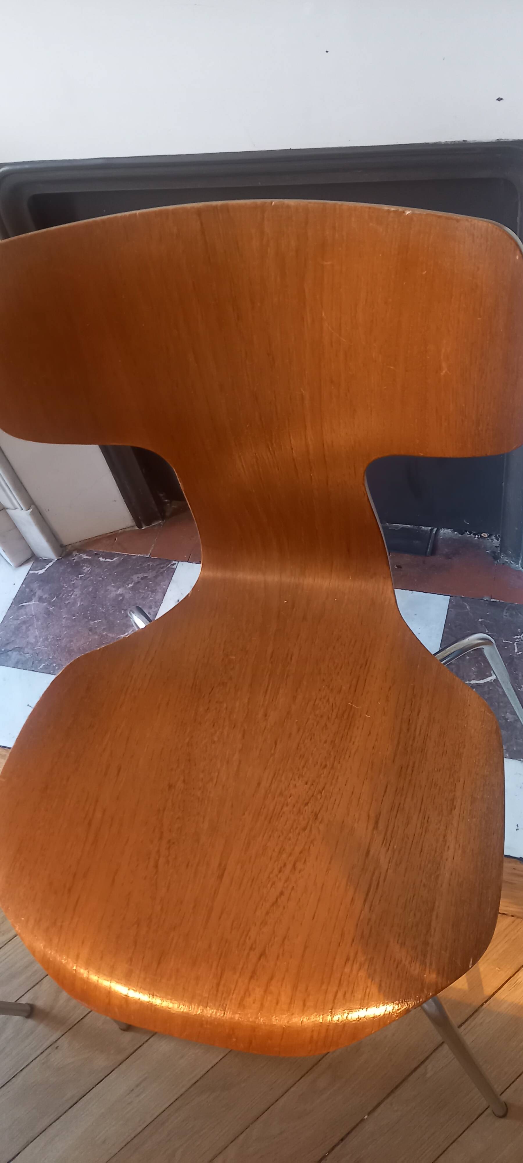 Lot de 4 Chaises Arne Jacobsen modèle Hammer