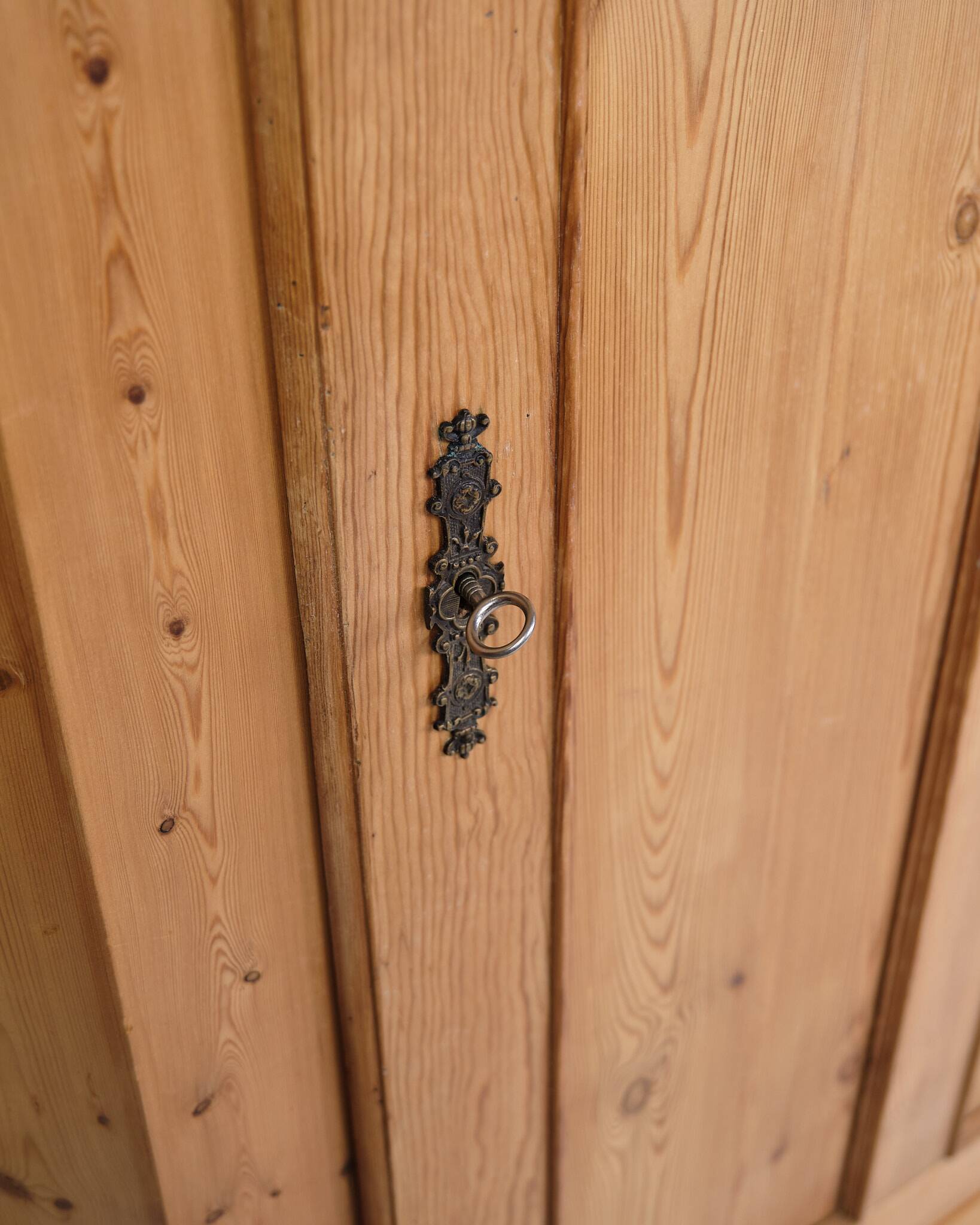 Antique corner cabinet - solid pine - brass fittings - 1920s