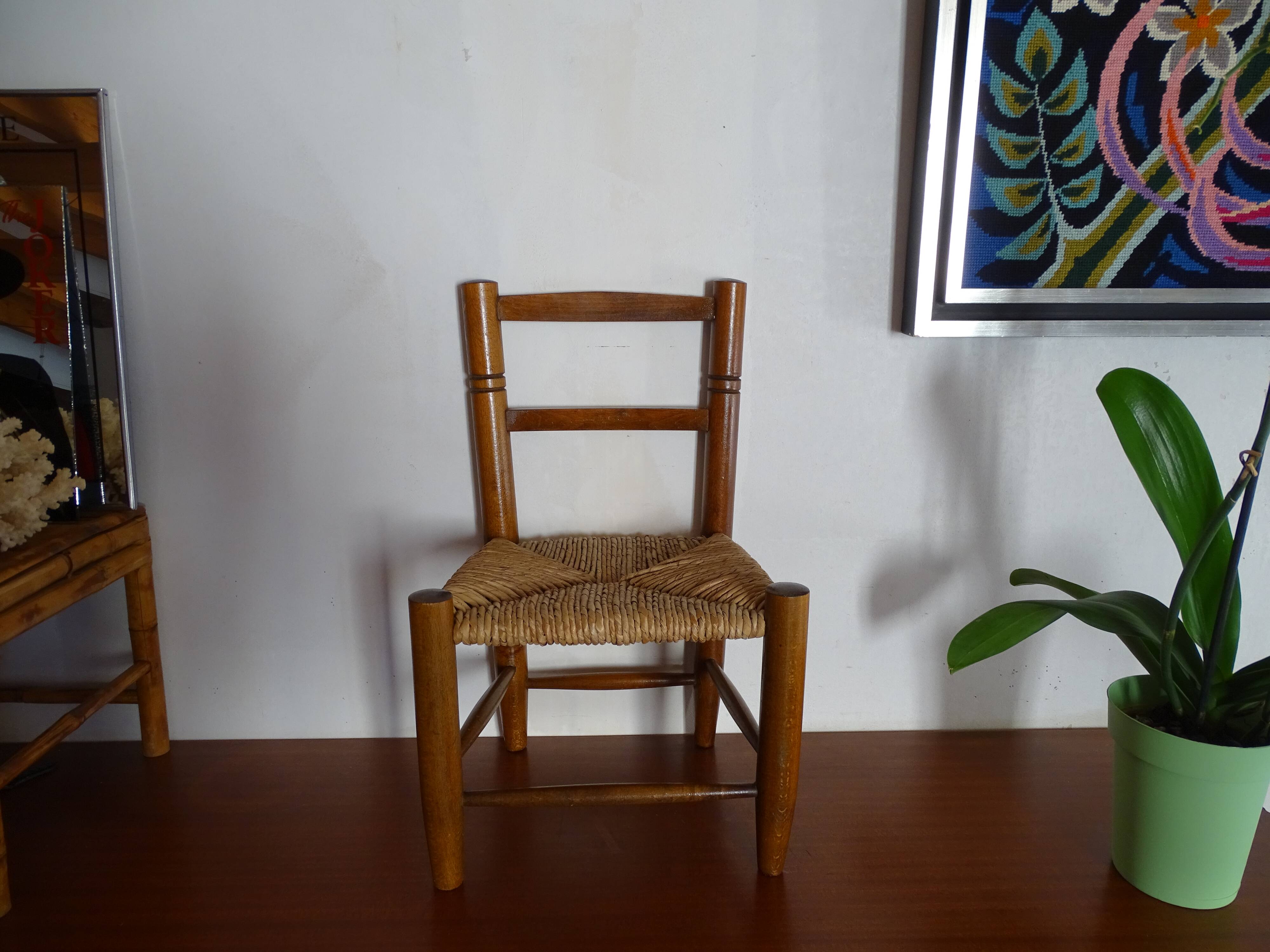 Chaise bois paillée enfant vintage