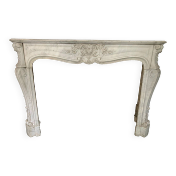 Louis XV style fireplace in white Carrara marble 19th century