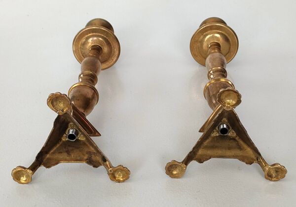 Paire de Bougeoirs tripodes à pattes de Lion - Napoléon III - XIXème