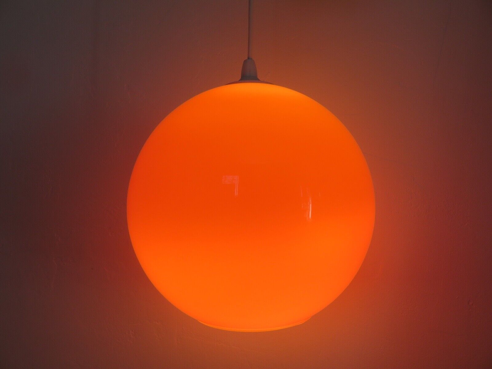 Suspension ball in opaline orange 70s