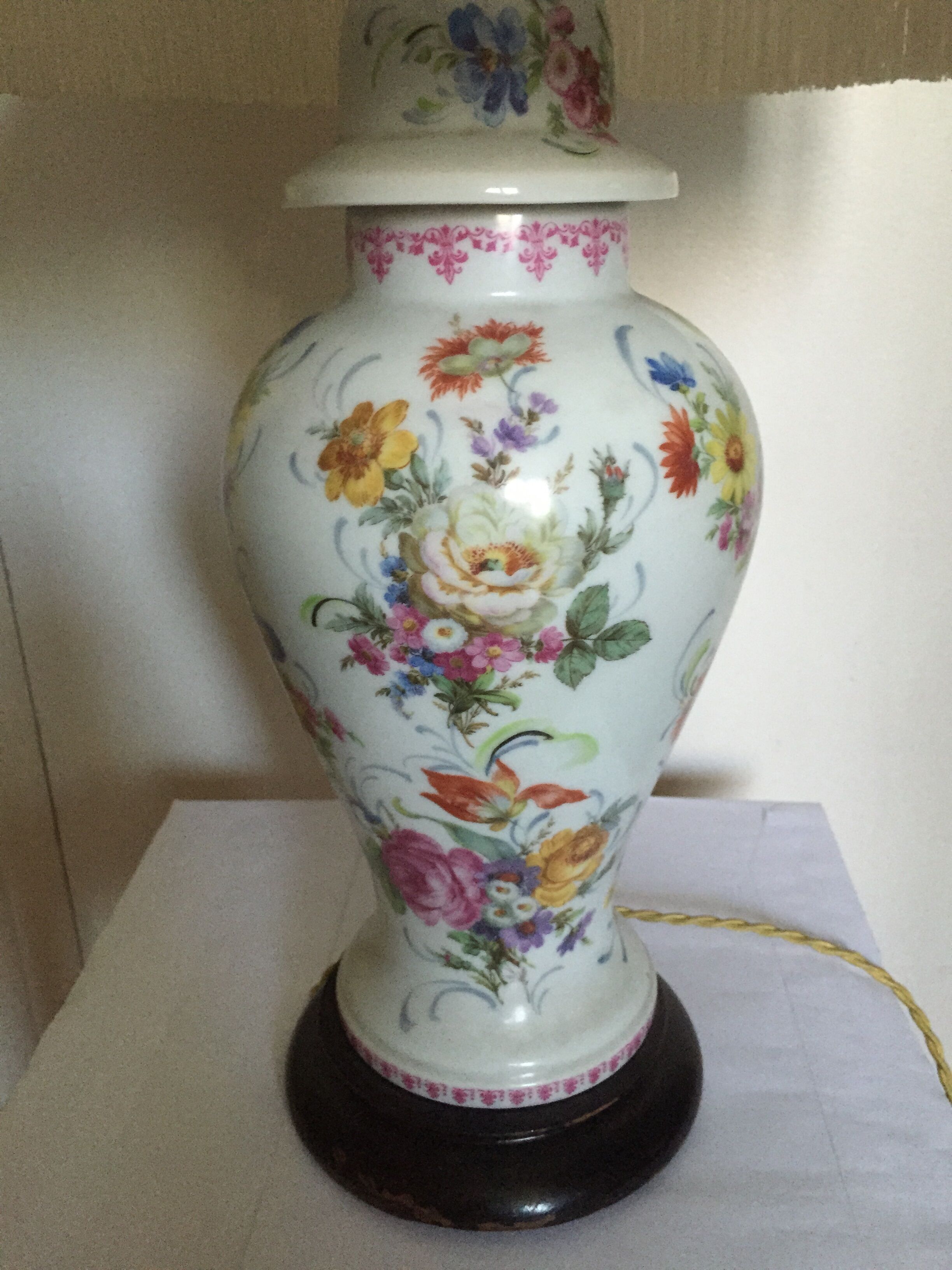 Porcelain balaway or foot office lamp