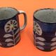 2 Tasses / Mugs   Céramique émaillée Décor floral