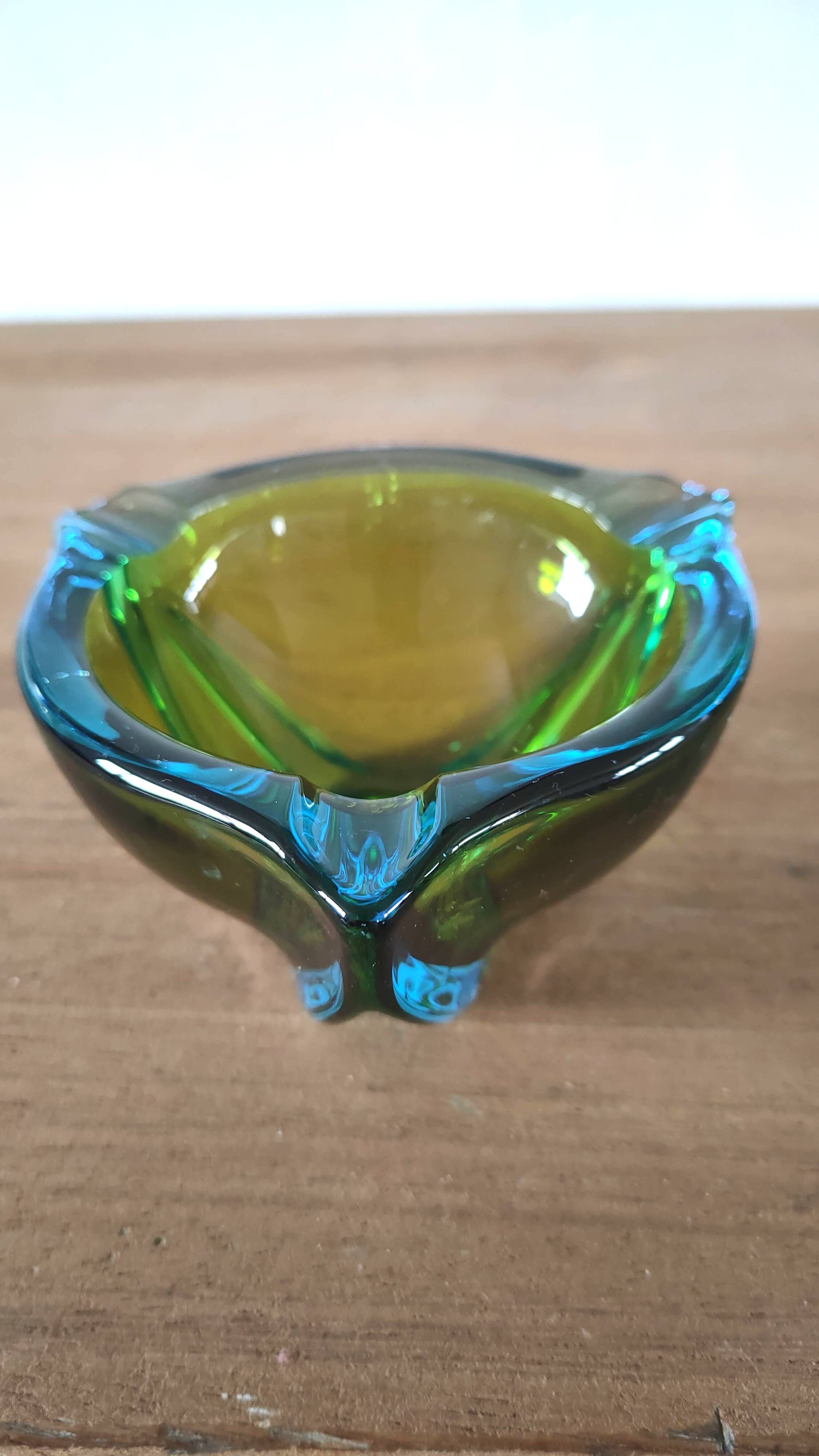 Sommerso ashtray in Murano glass 60s design