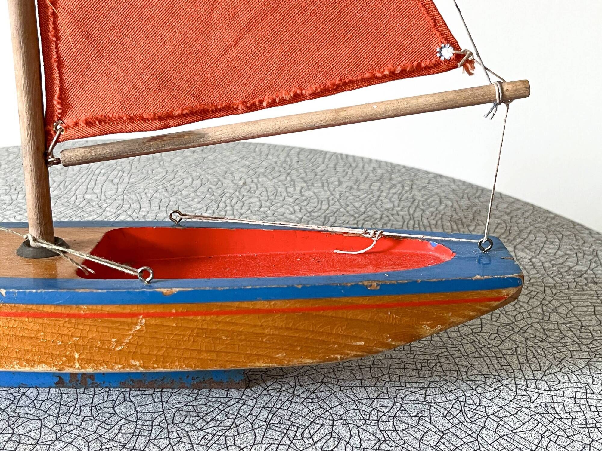Giraud Sauveur brand half-deep hull basin sailing barque.